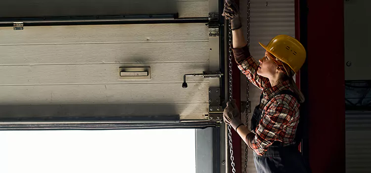 Addressing Common Garage Door Stoppage Issues in Foothill Farms, CA